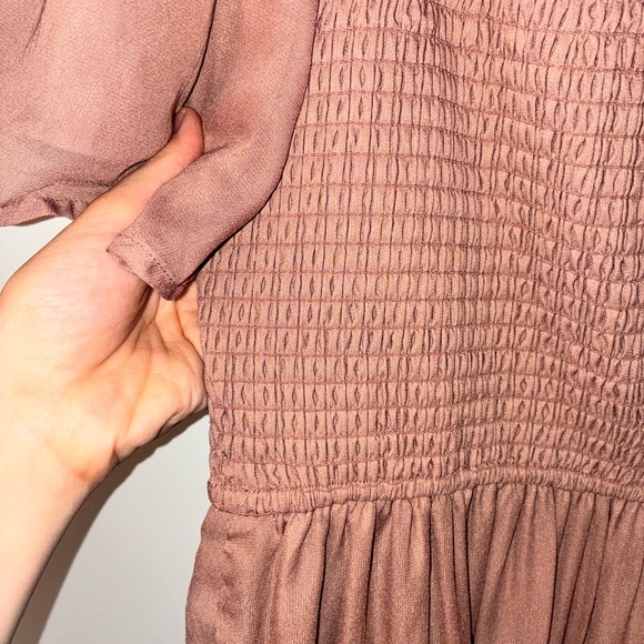 Chic Mauve Maxi Dress with Ruffled Sleeves - Picture 5 of 6